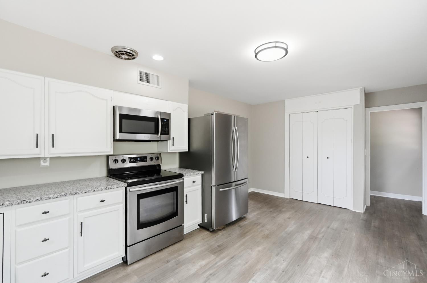 3510 Crestnoll Lane