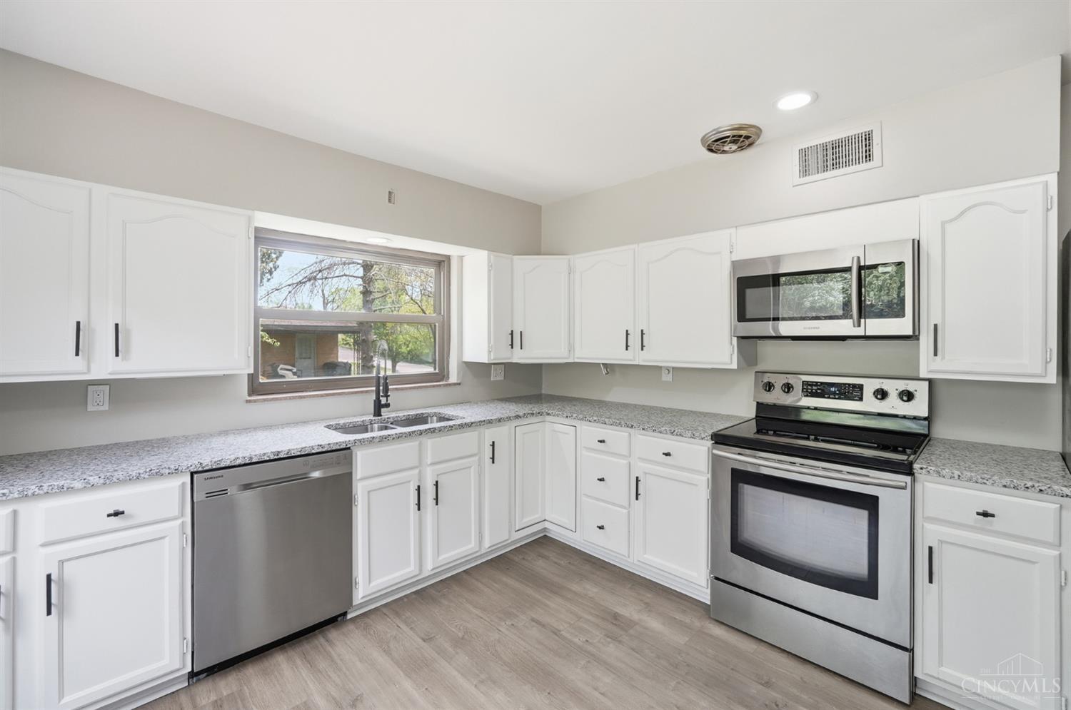 3510 Crestnoll Lane