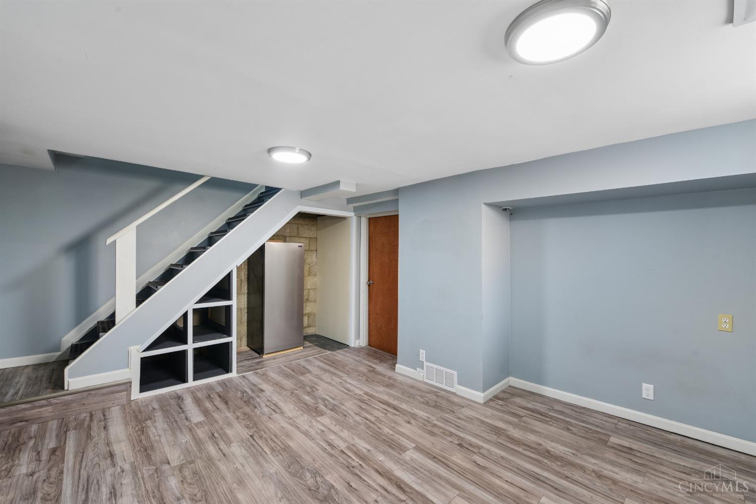 627 Roebling Road