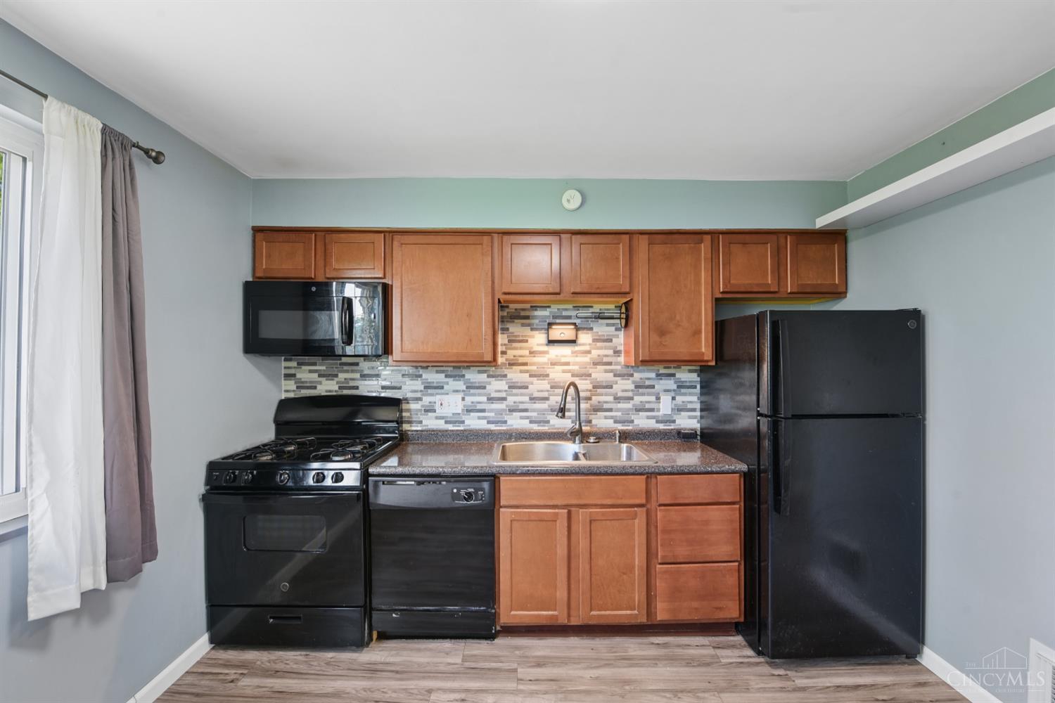 627 Roebling Road