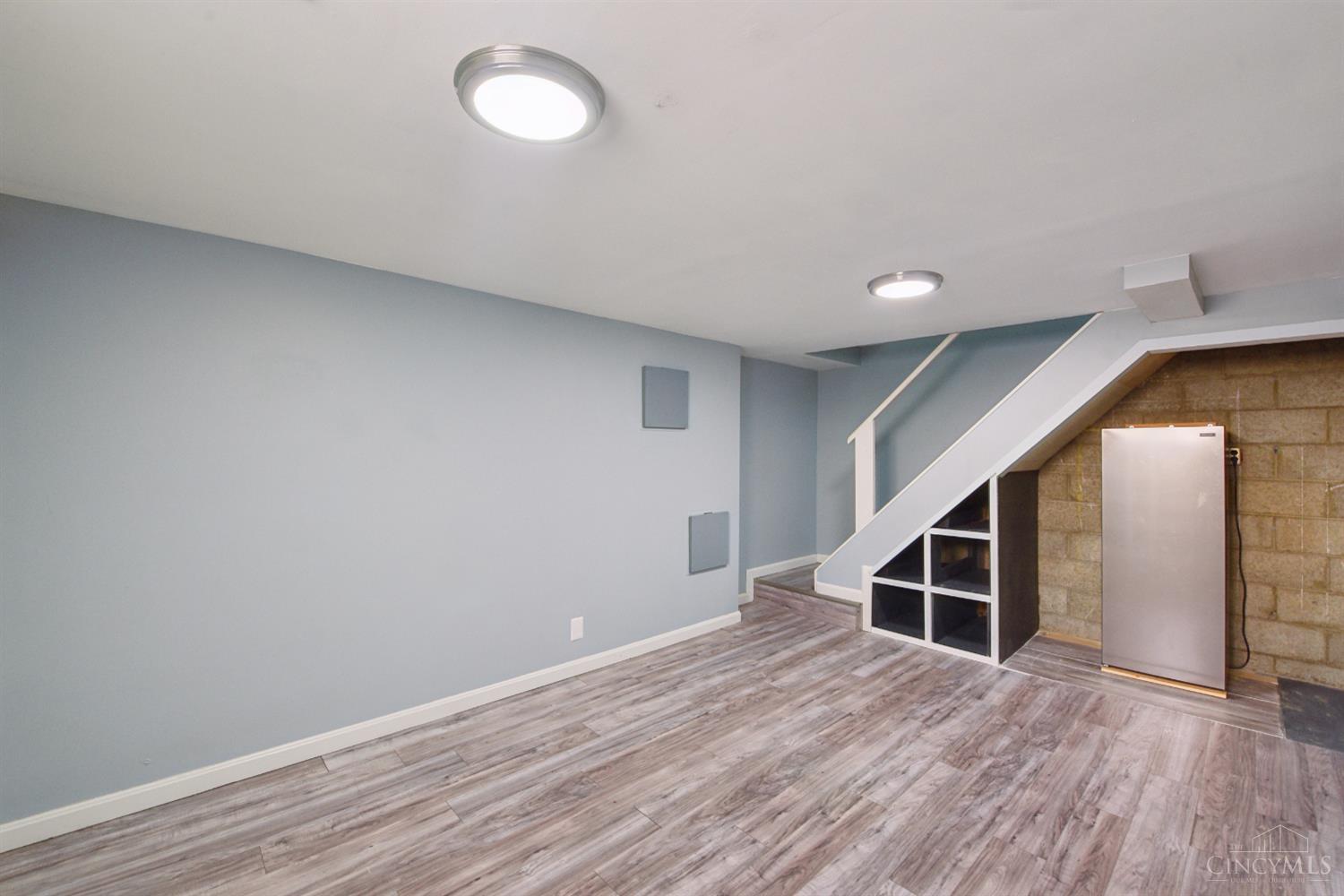 627 Roebling Road