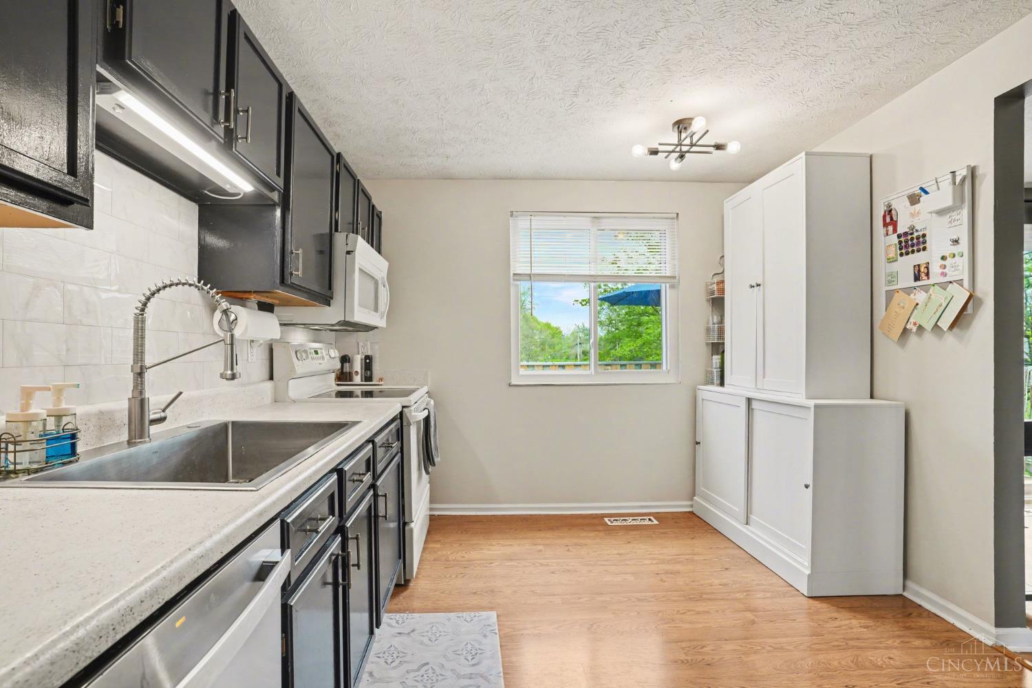 1194 Nature Run Road