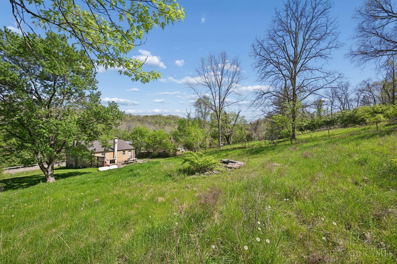 7605 Wesselman Road