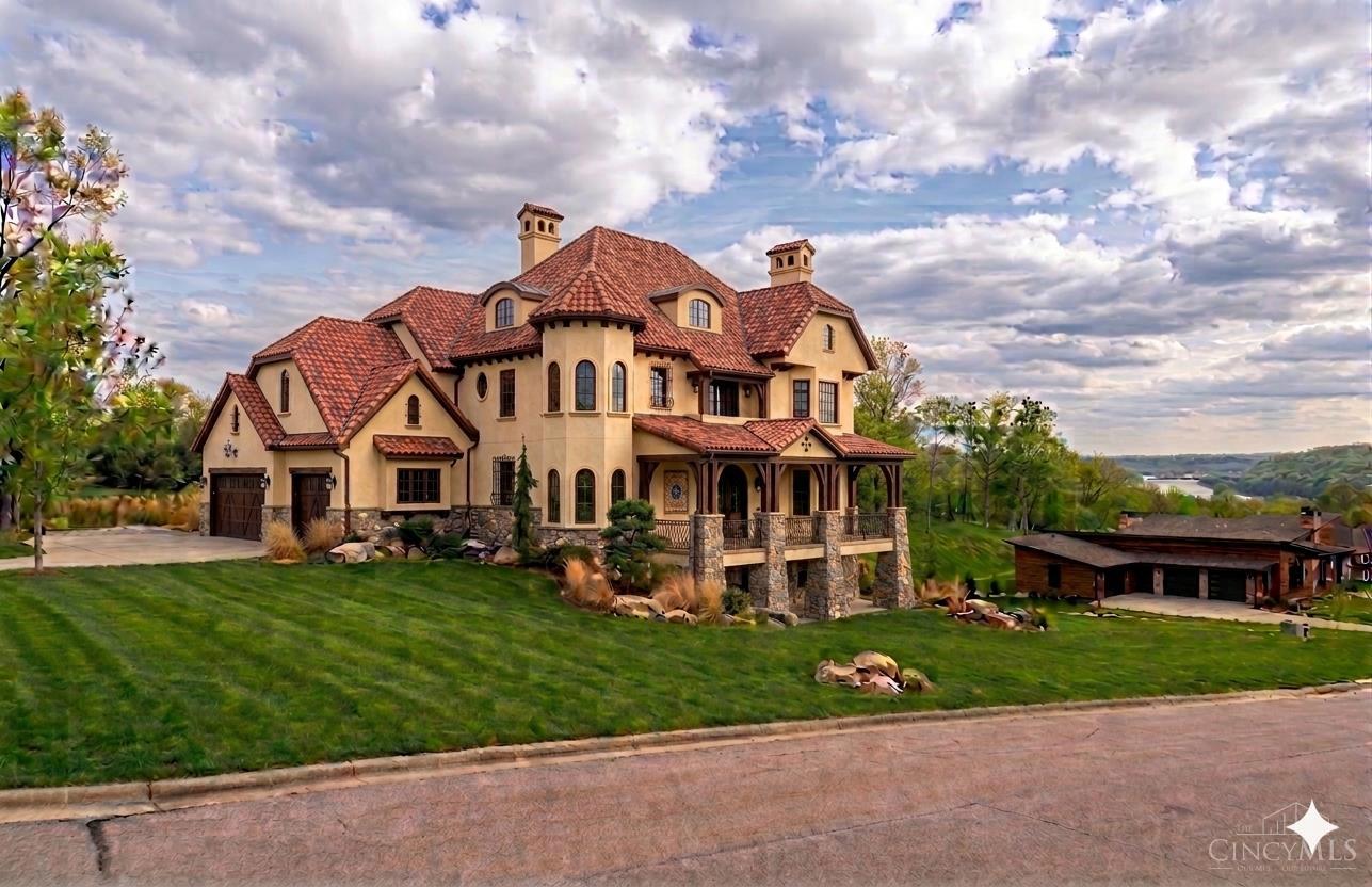 2531 Grandin Road