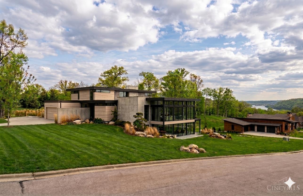 2531 Grandin Road