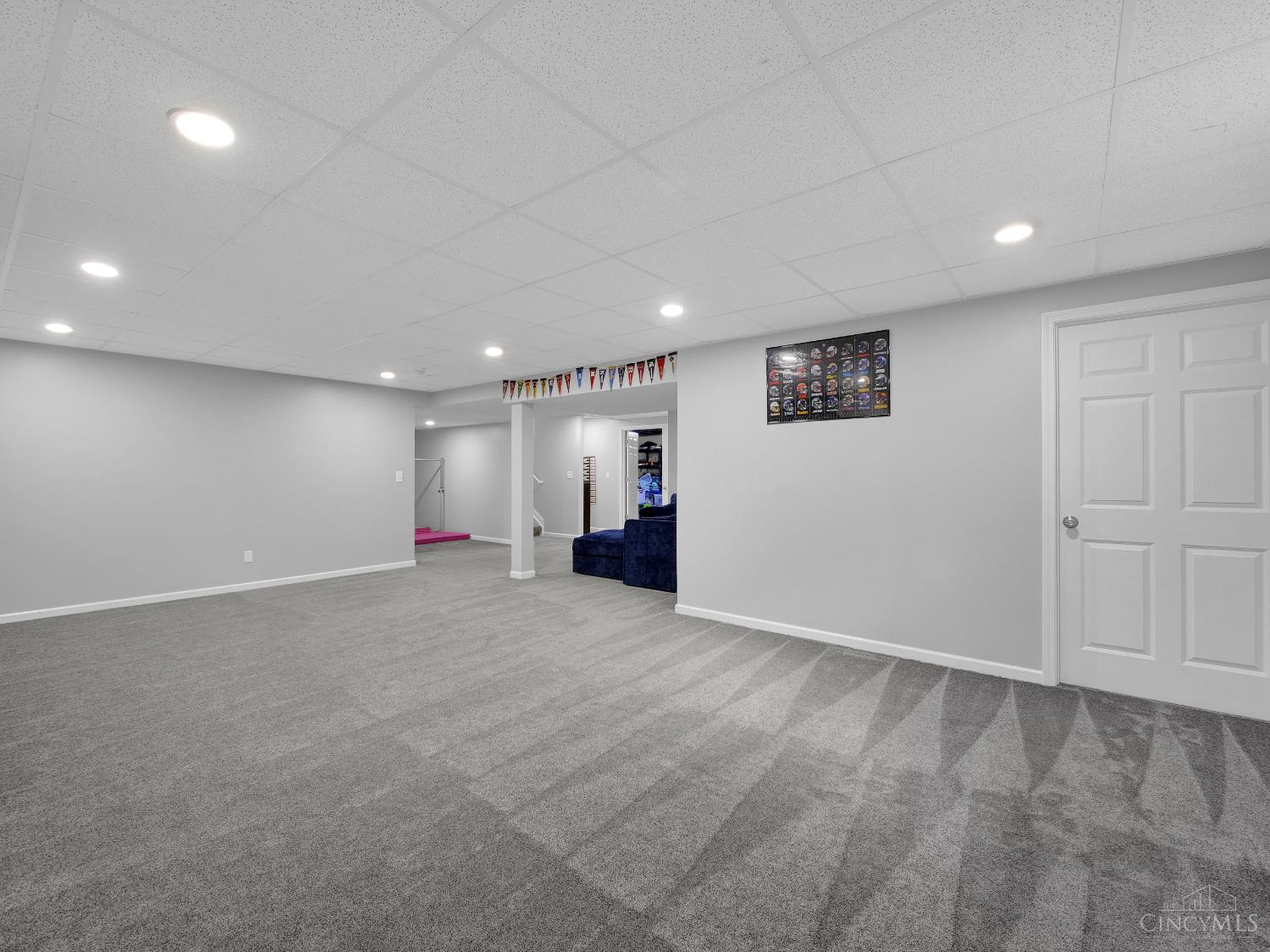 7065 Valleycrest Drive