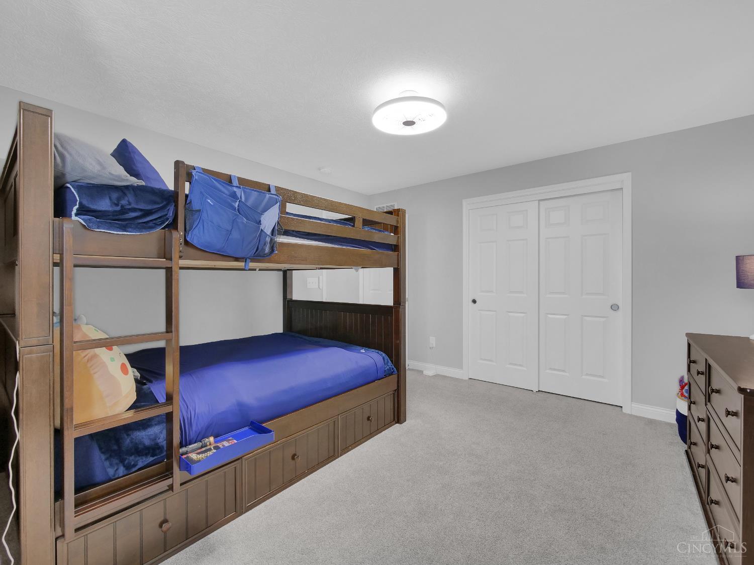 7065 Valleycrest Drive