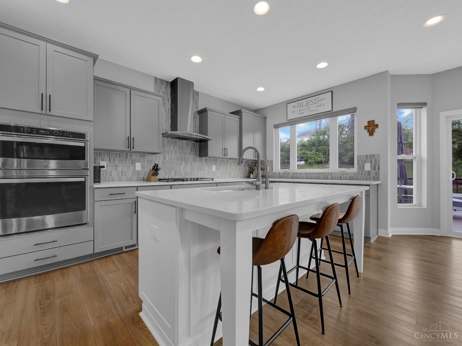 7065 Valleycrest Drive