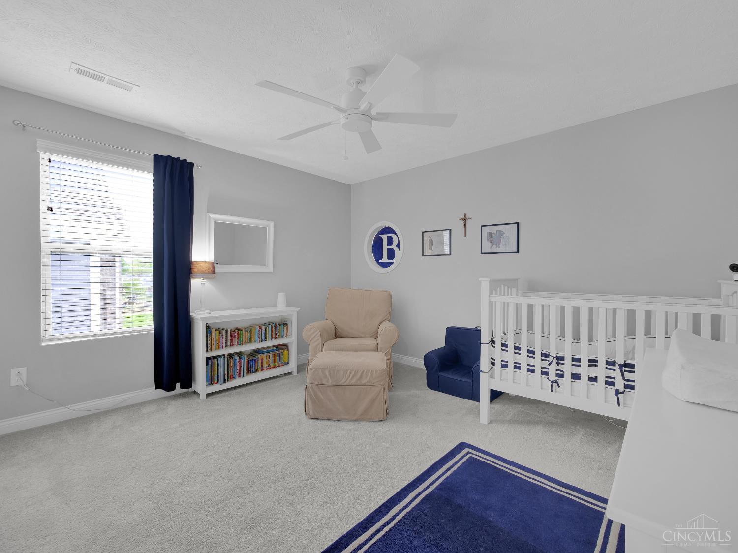 7065 Valleycrest Drive
