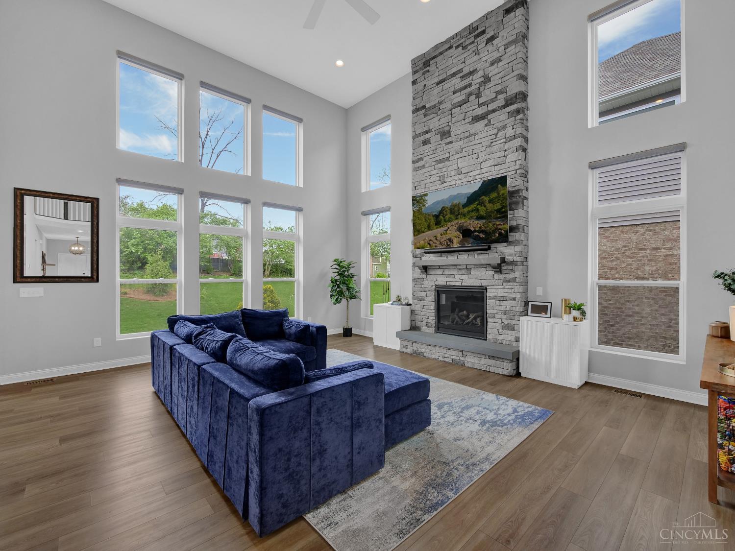 7065 Valleycrest Drive