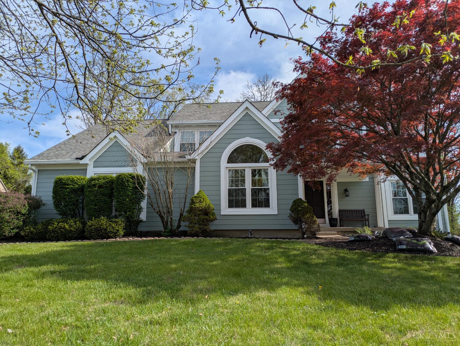 3818 Sherbrooke Drive