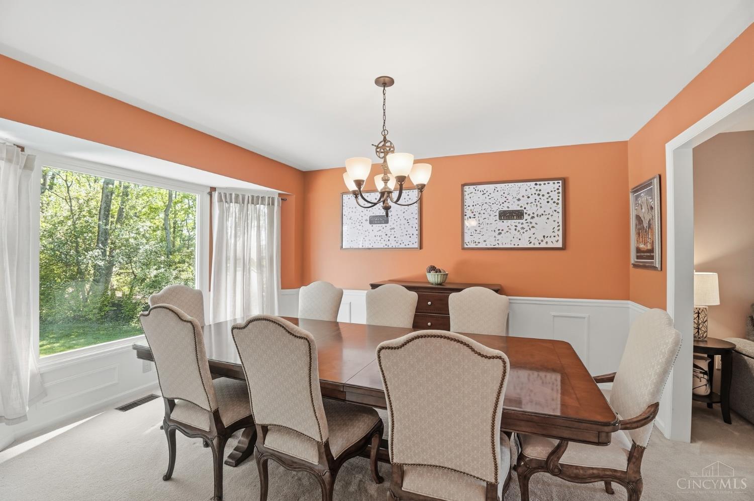 3818 Sherbrooke Drive