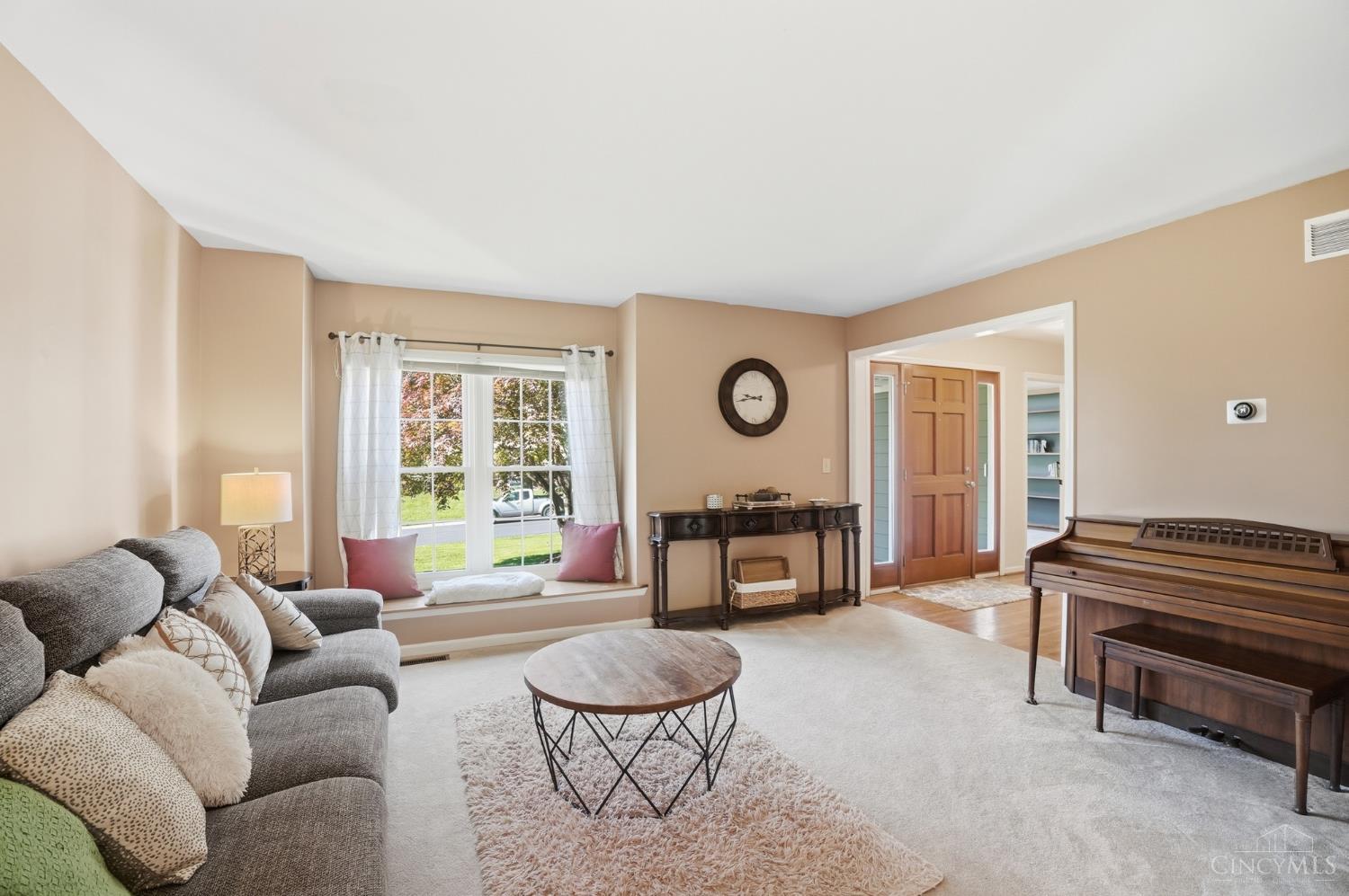 3818 Sherbrooke Drive