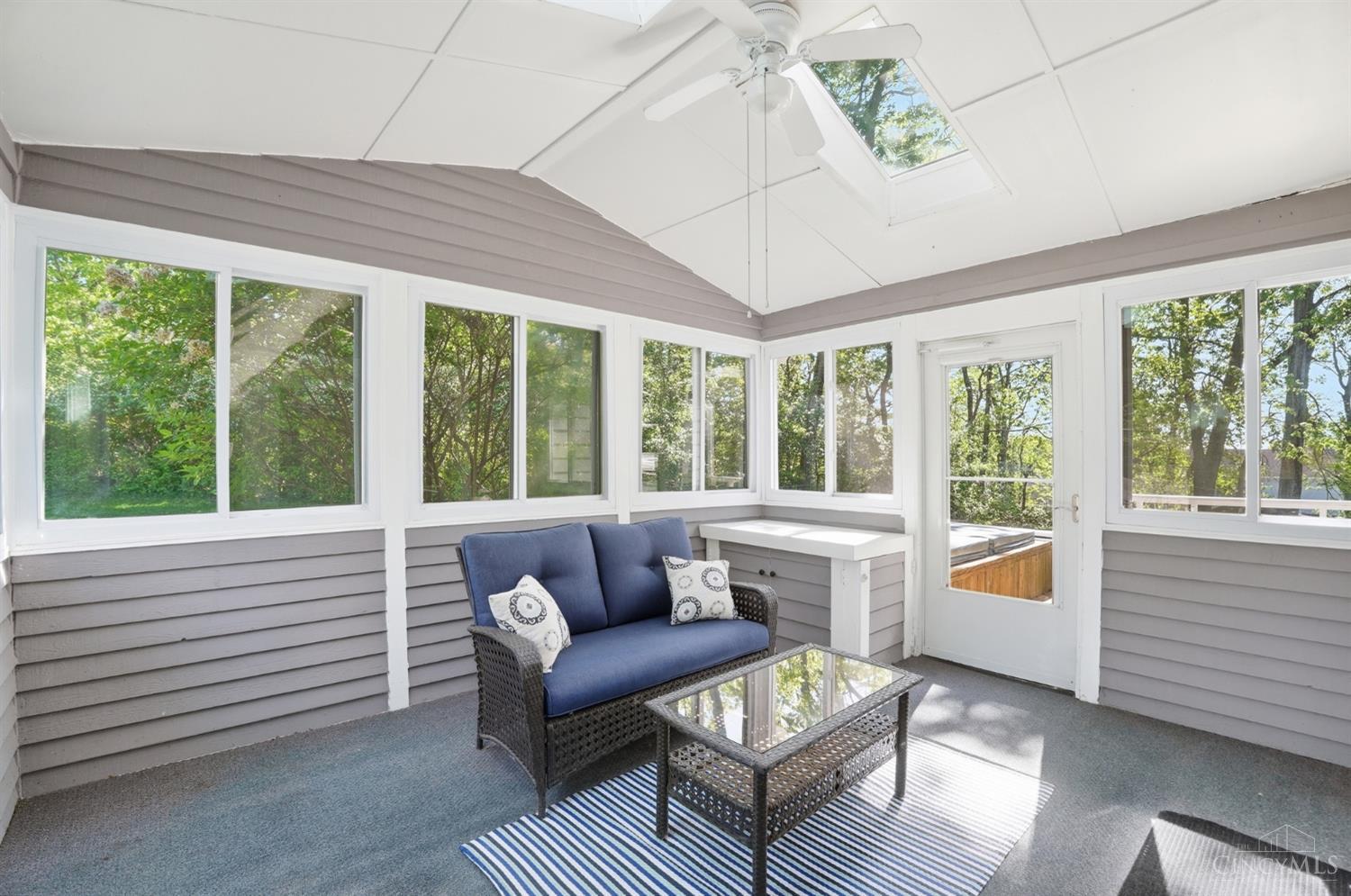 3818 Sherbrooke Drive