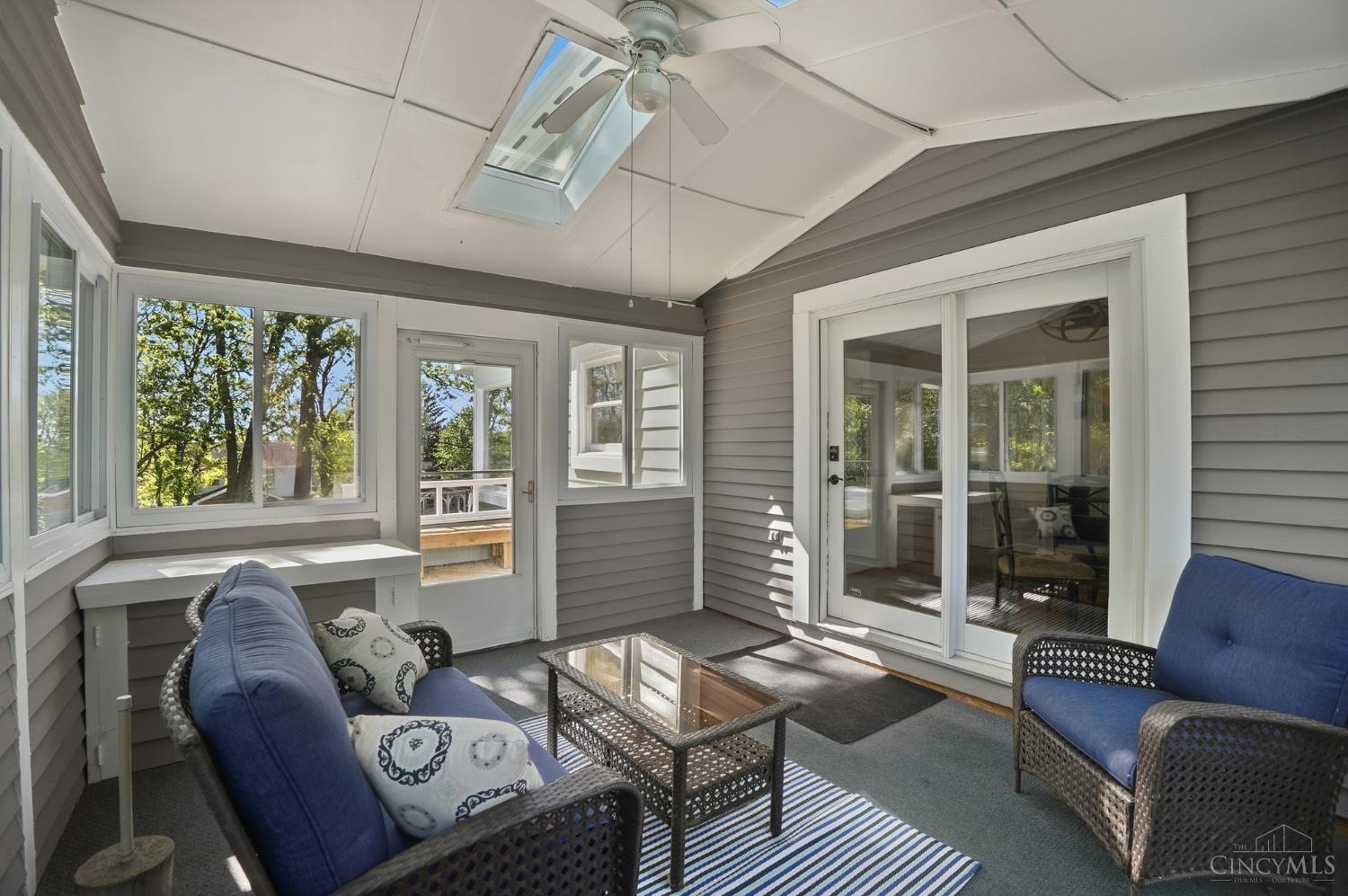 3818 Sherbrooke Drive