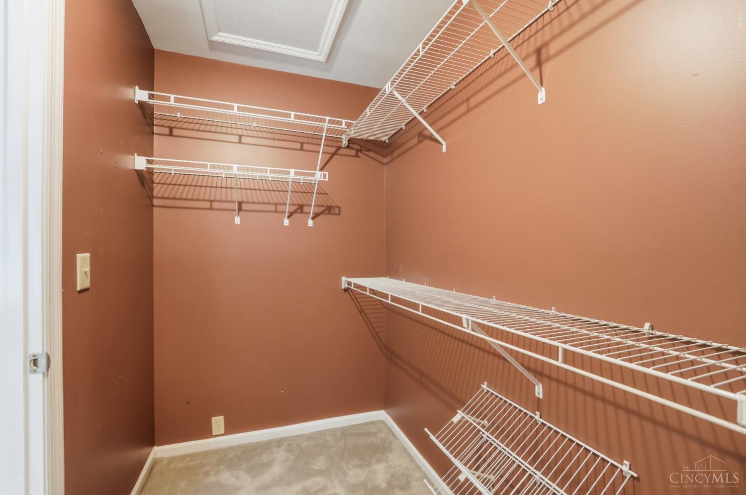 3818 Sherbrooke Drive