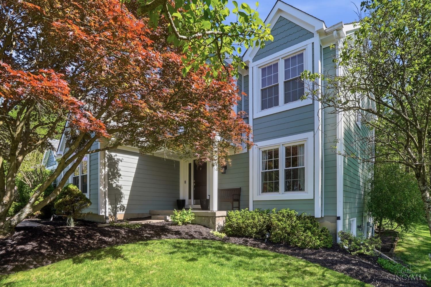 3818 Sherbrooke Drive