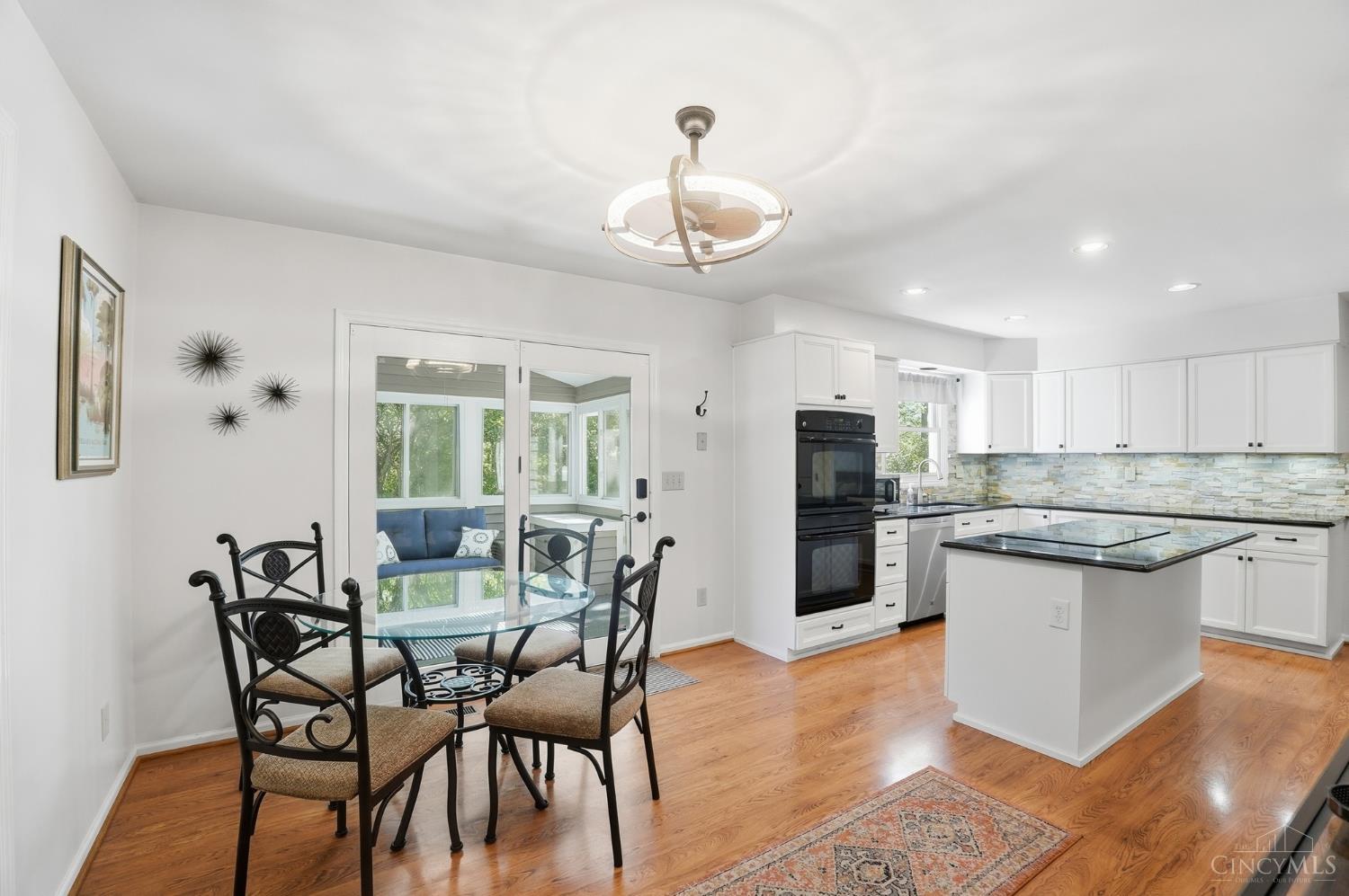 3818 Sherbrooke Drive