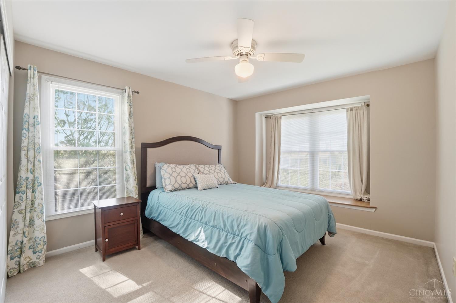 3818 Sherbrooke Drive