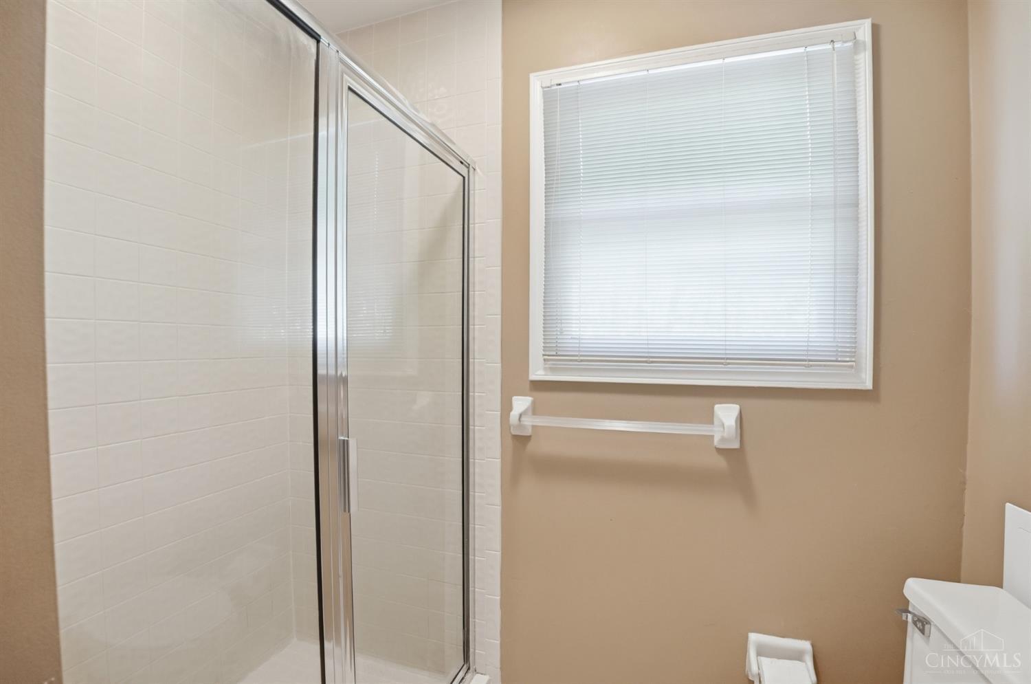 3818 Sherbrooke Drive