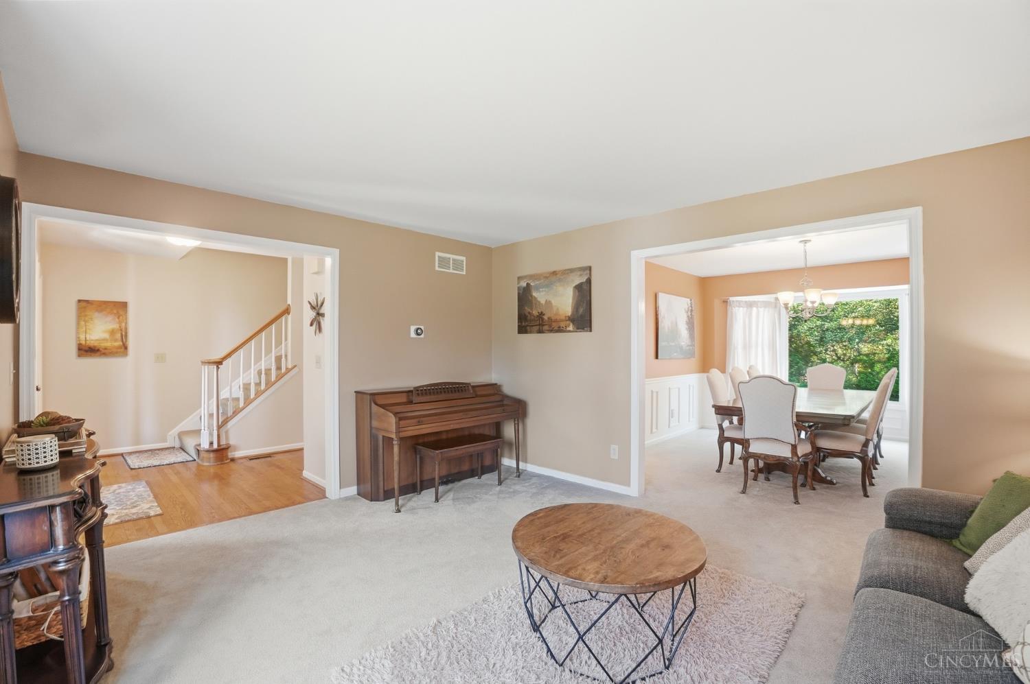 3818 Sherbrooke Drive