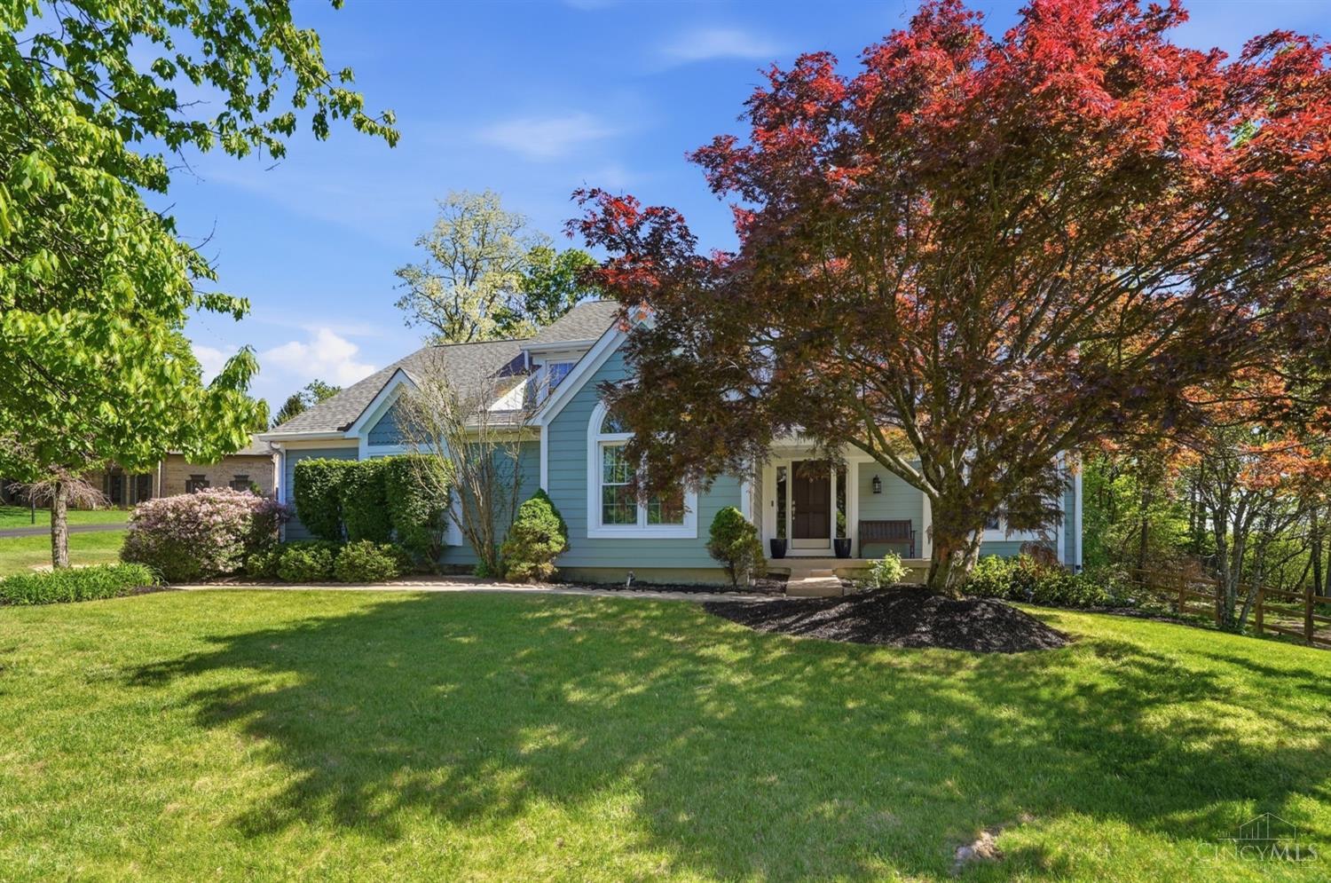 3818 Sherbrooke Drive