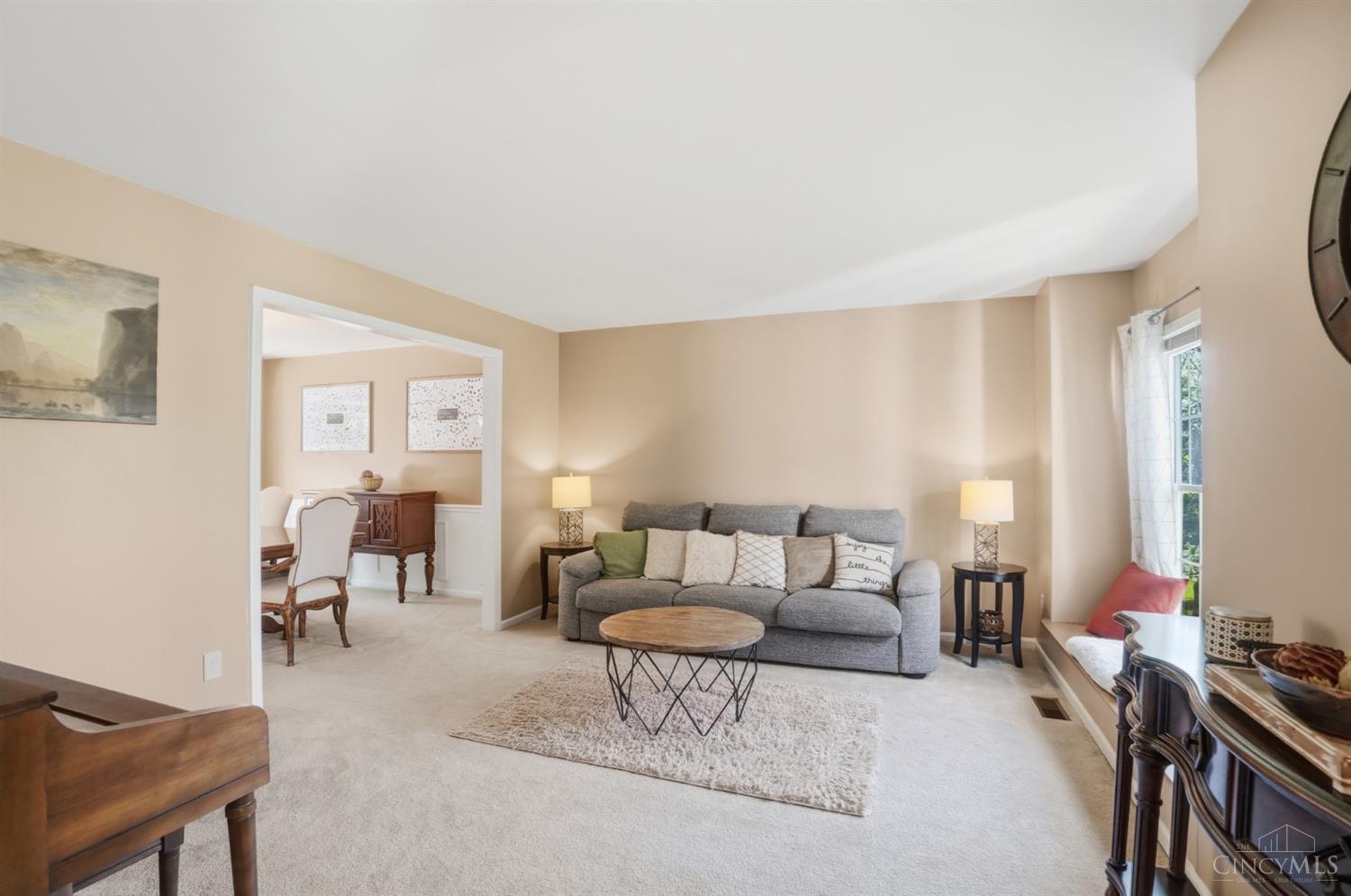 3818 Sherbrooke Drive