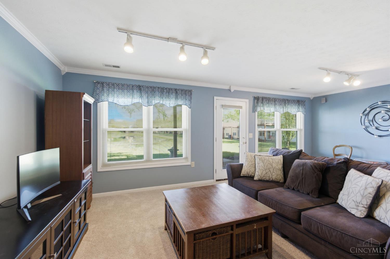 6574 Quail Lake