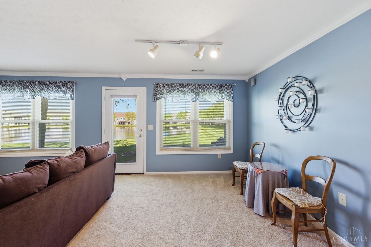 6574 Quail Lake
