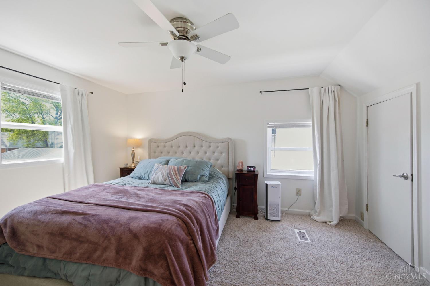 7905 Mapleleaf Drive