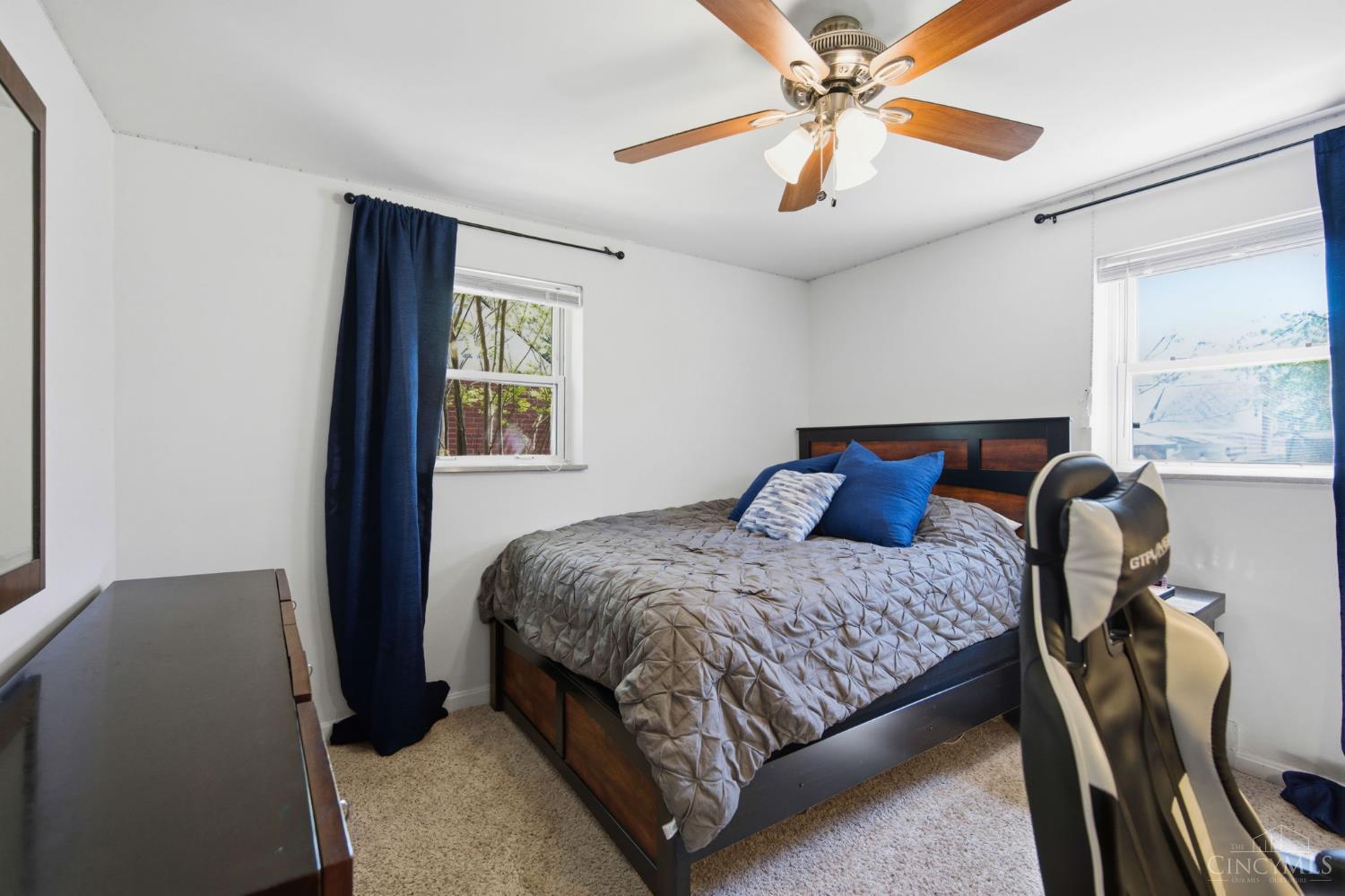 7905 Mapleleaf Drive