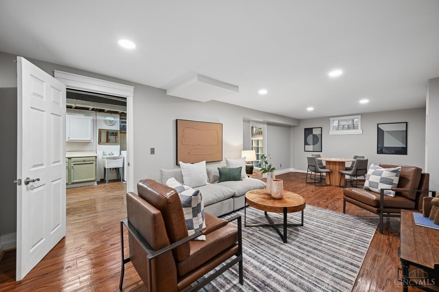 2740 Bentley Court
