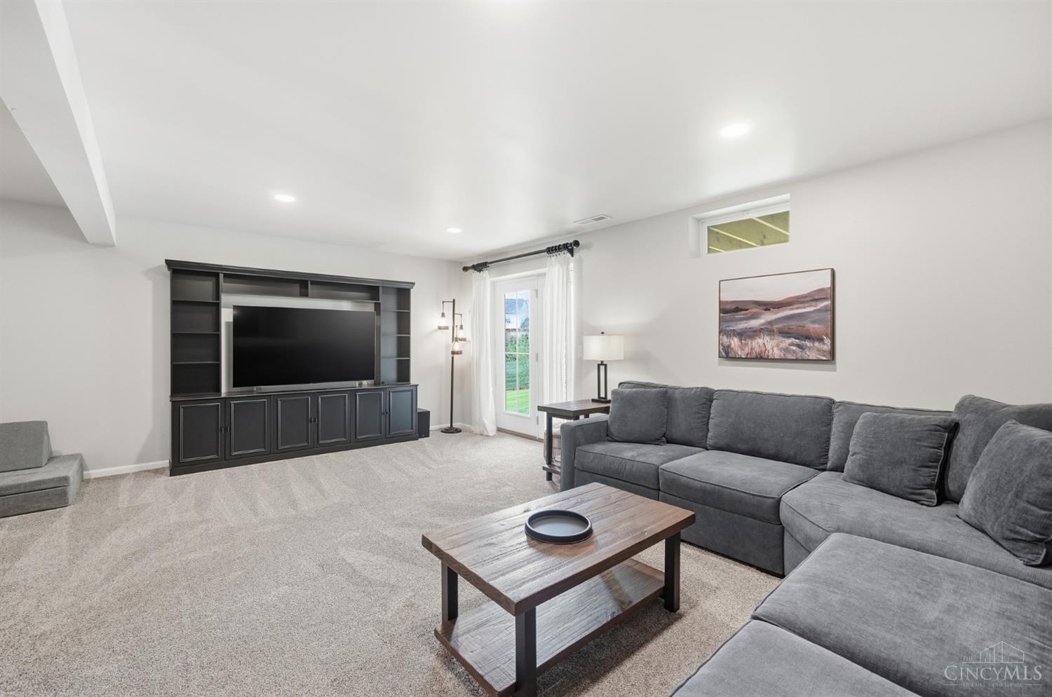 6811 Chapel Lane