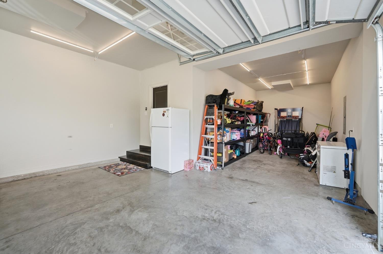6811 Chapel Lane