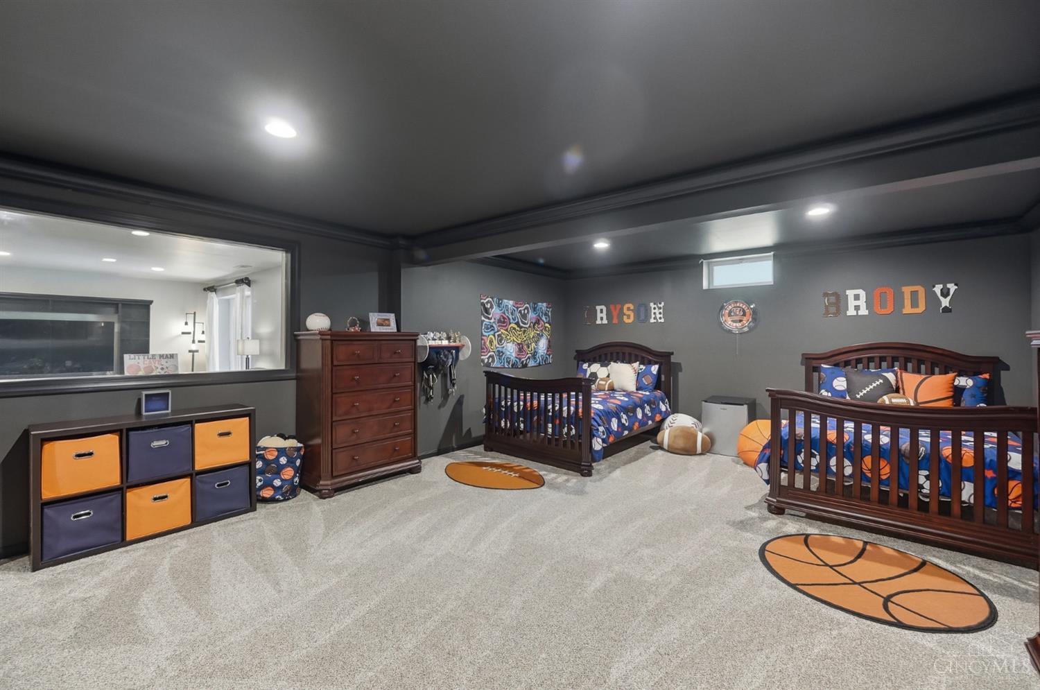 6811 Chapel Lane