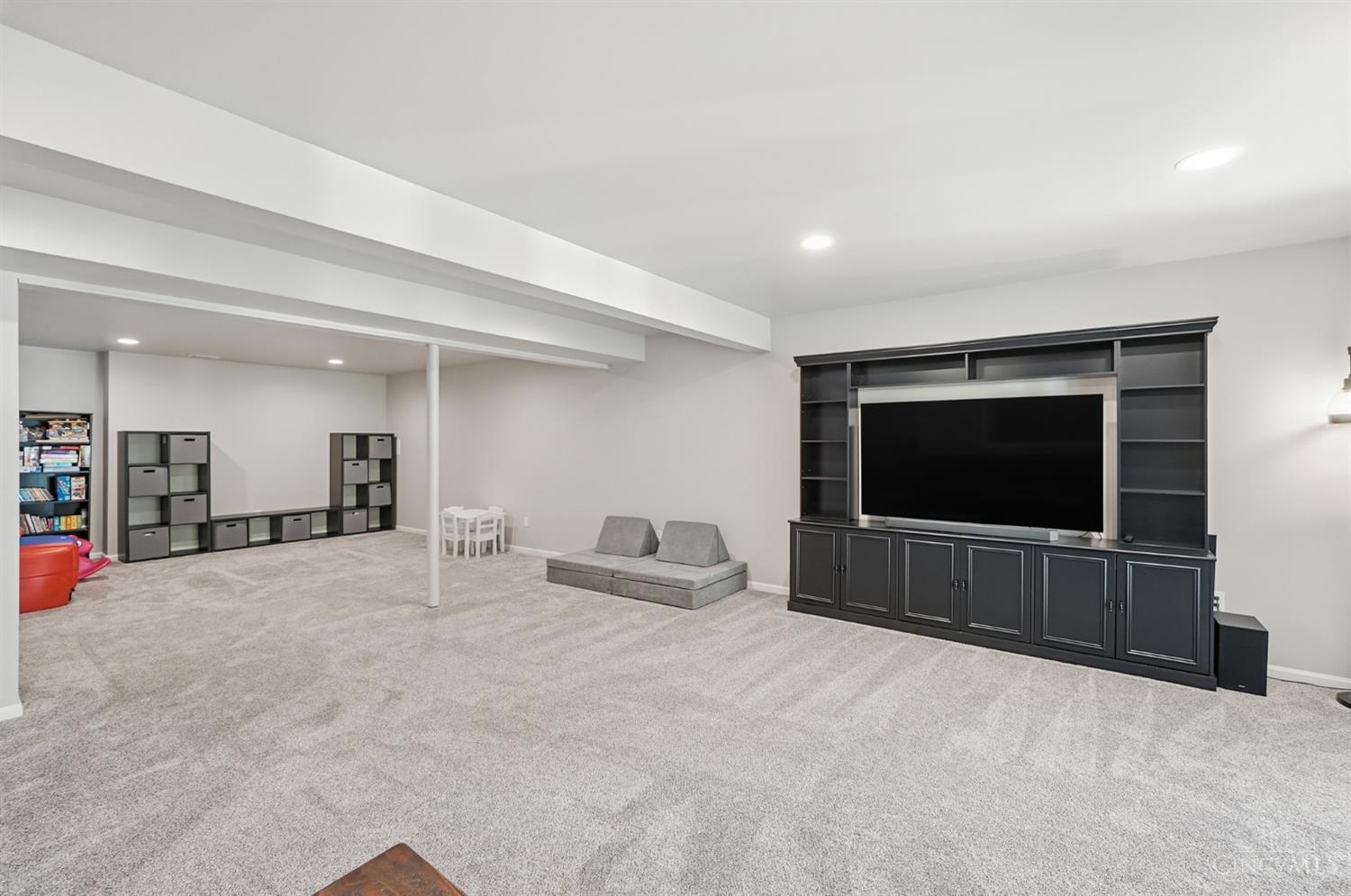 6811 Chapel Lane