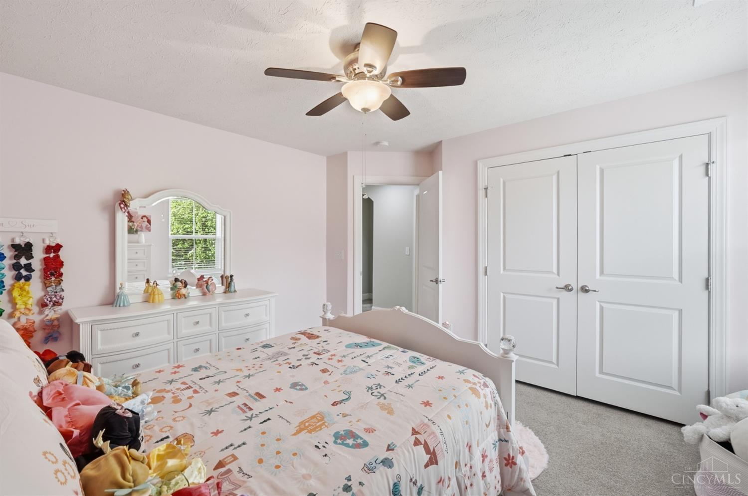 6811 Chapel Lane