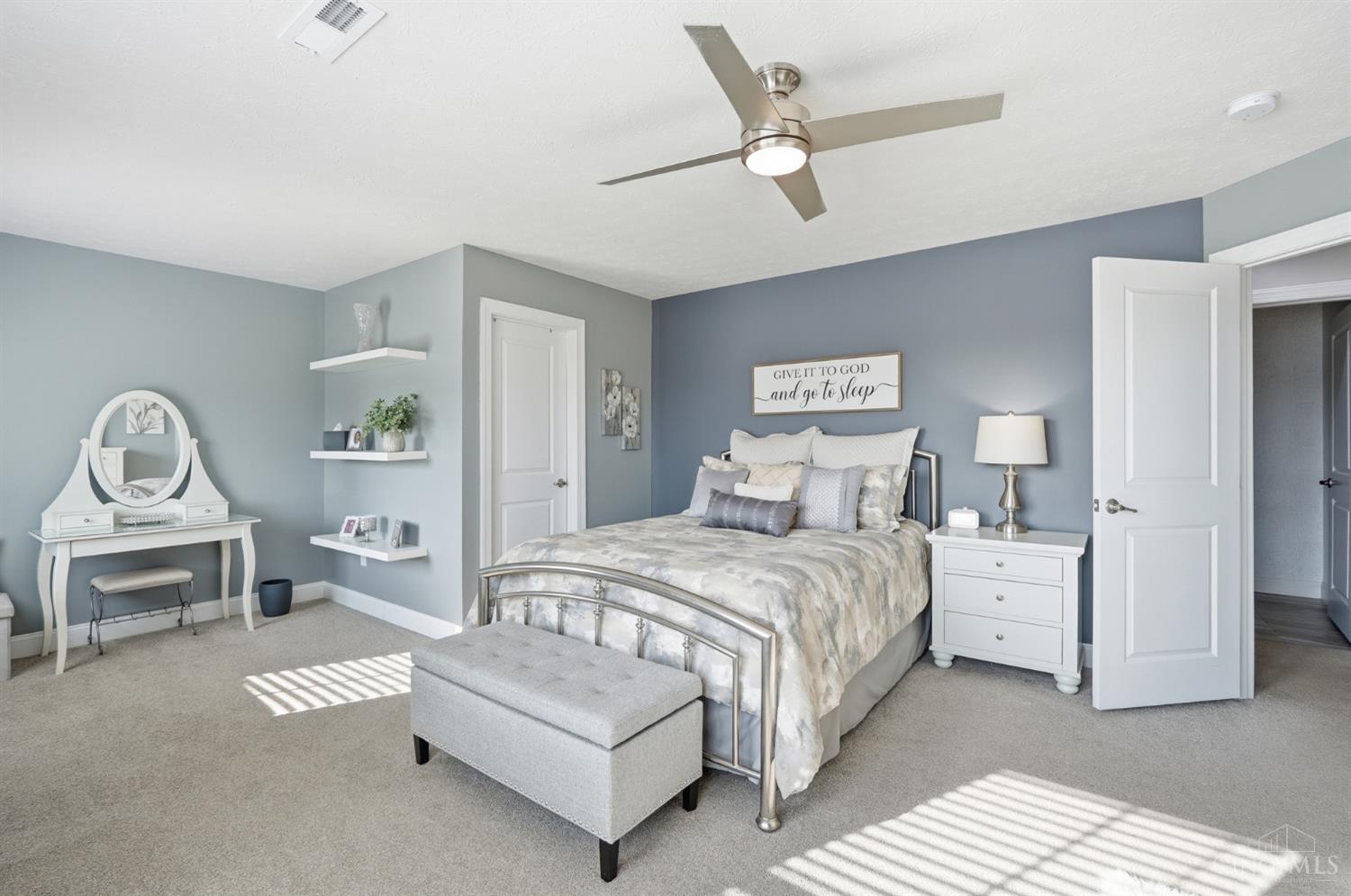 6811 Chapel Lane