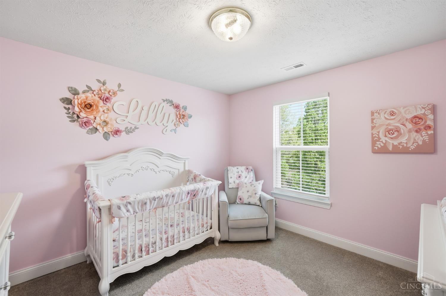 6811 Chapel Lane