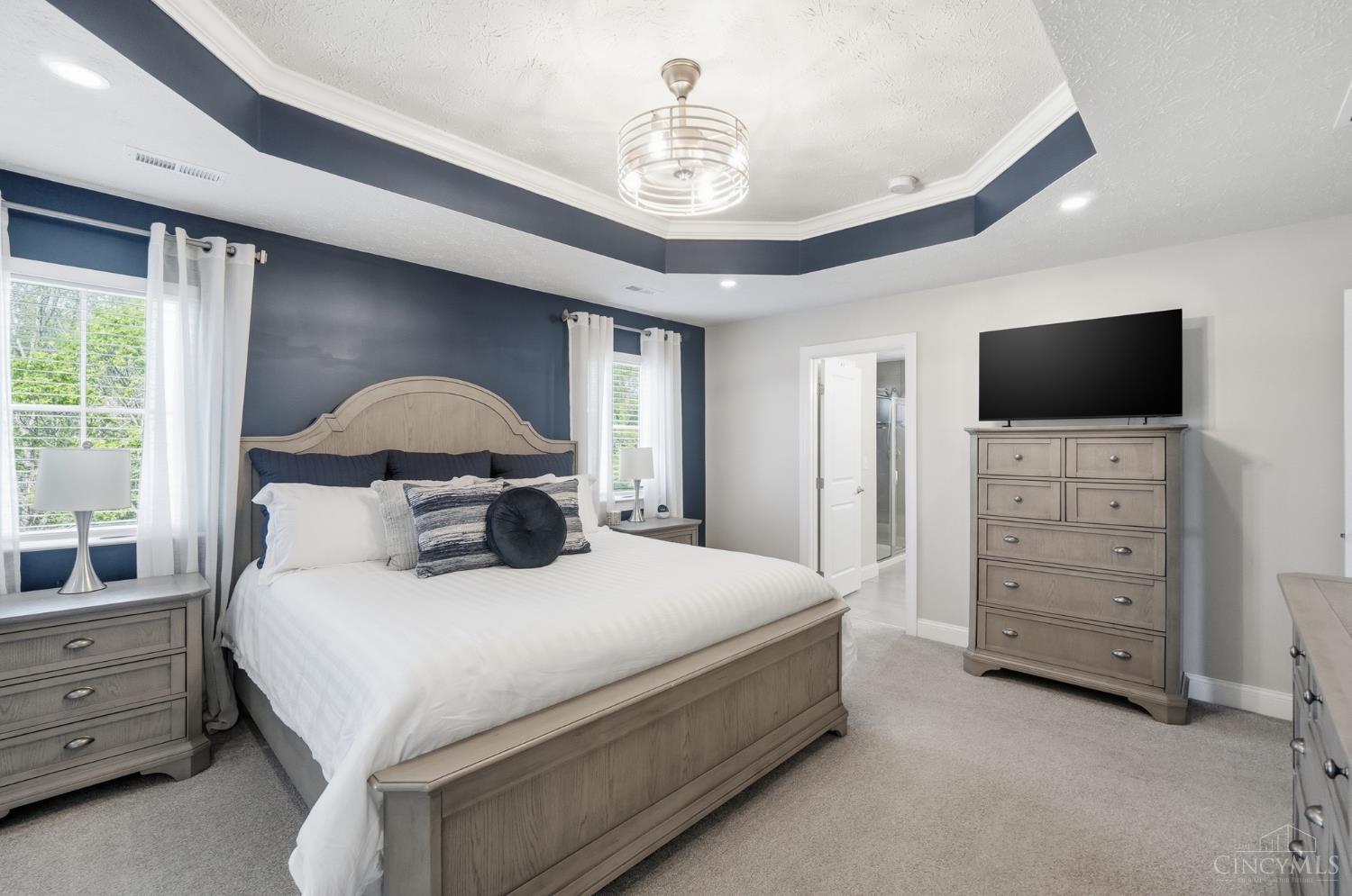 6811 Chapel Lane