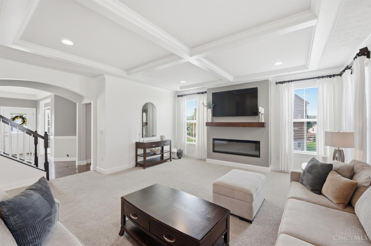 6811 Chapel Lane