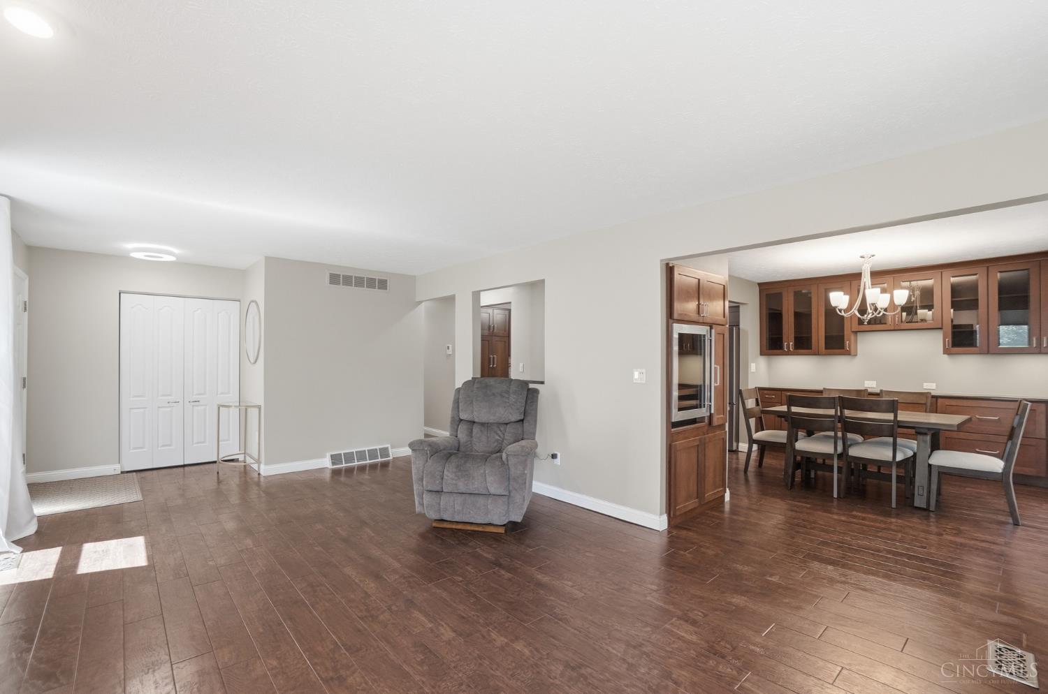 9338 Hunters Creek Drive