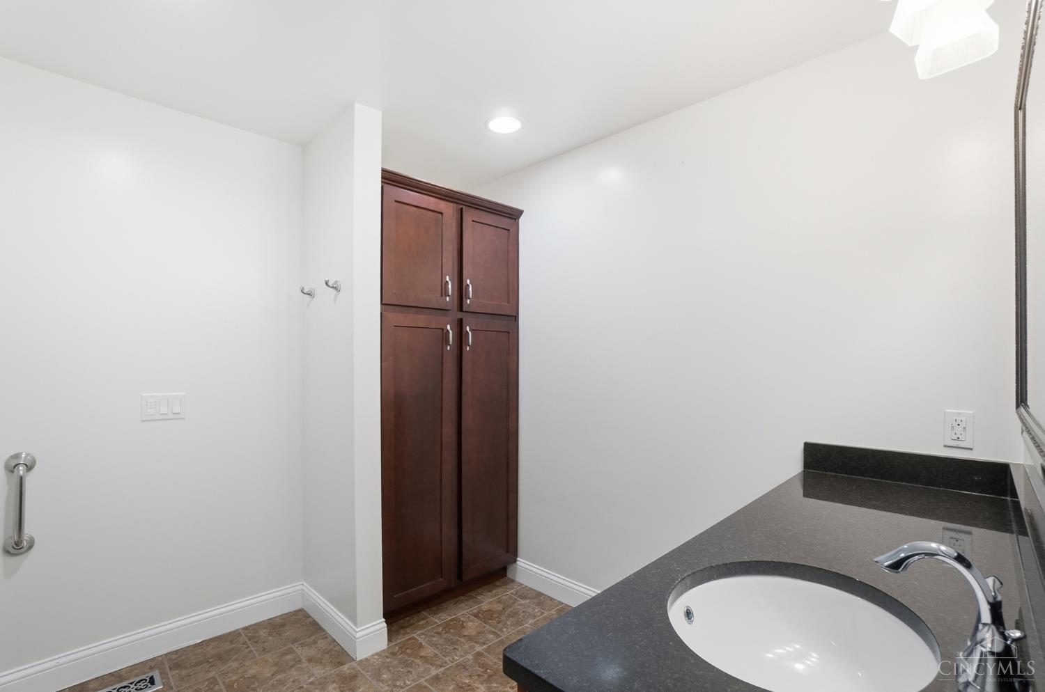 9338 Hunters Creek Drive