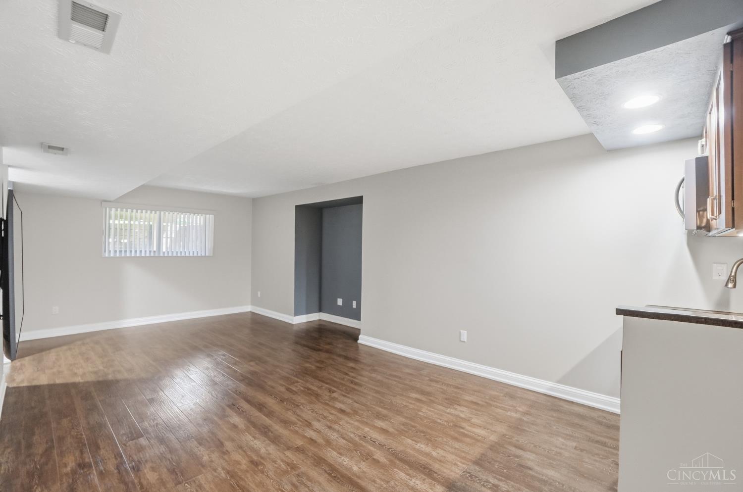 9338 Hunters Creek Drive