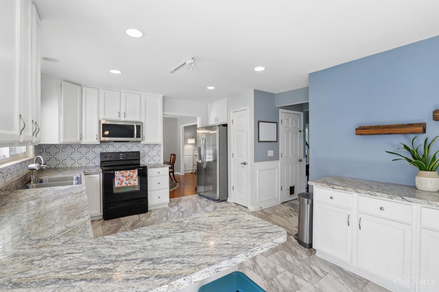 1337 Kingfisher Court