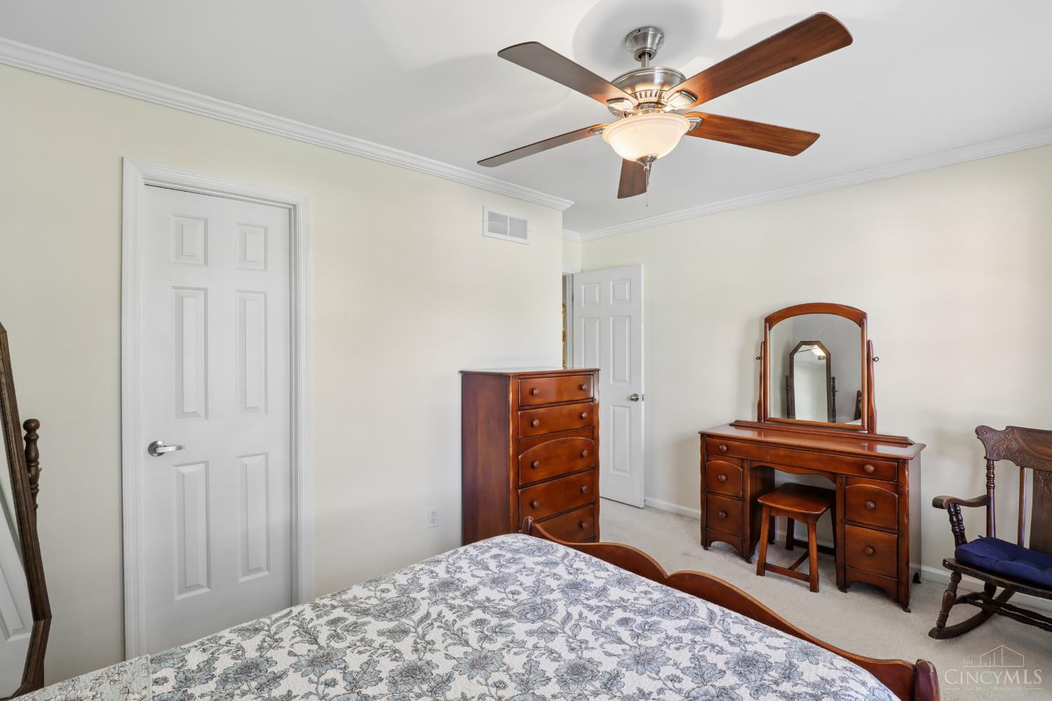 1337 Kingfisher Court