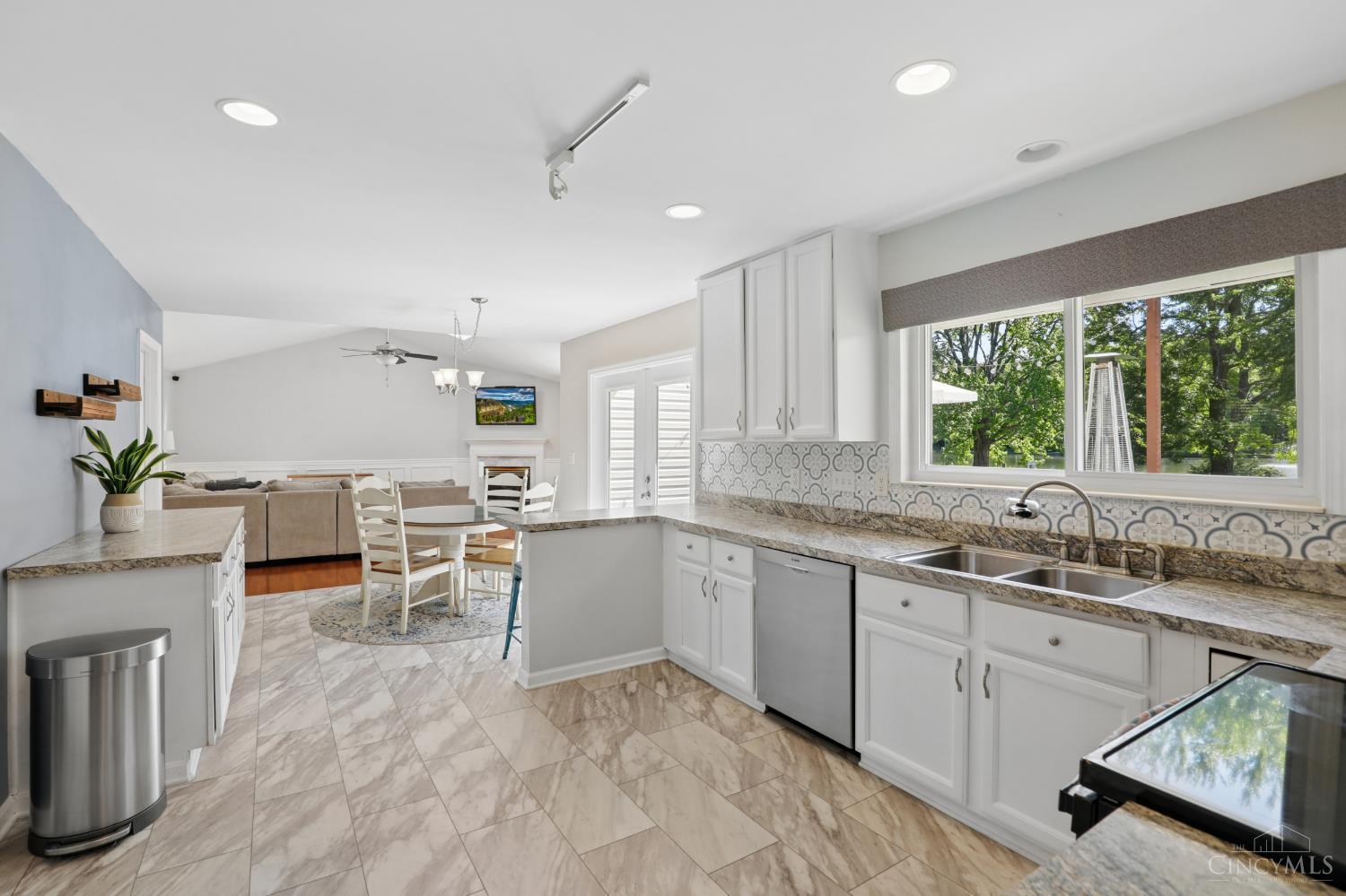 1337 Kingfisher Court