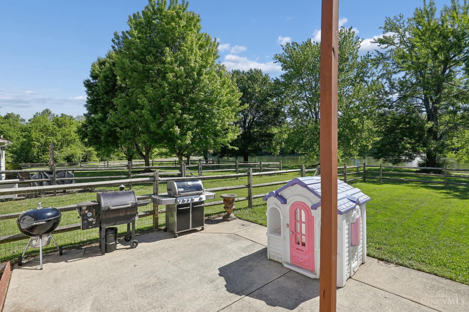 1337 Kingfisher Court