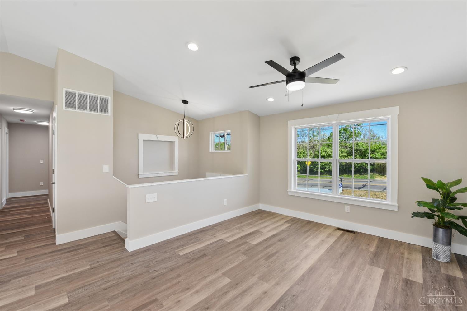 1115 Compton Road