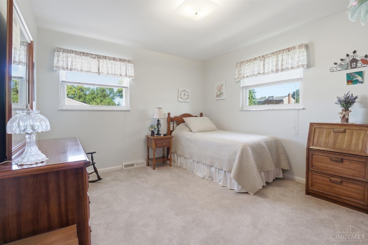 6208 Kingoak Drive